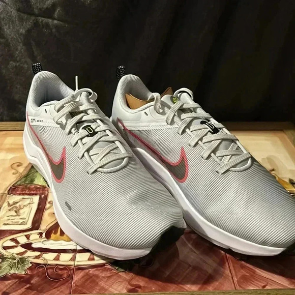 W Nike Downshiftfter - Picture 2 of 10